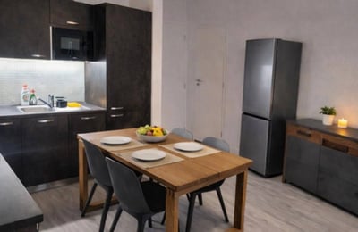 Alquiler de amplio, luminoso y amueblado apartamento, Bratislava, Eslovaquia