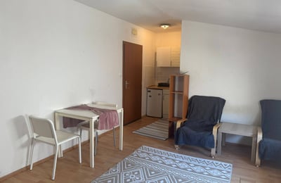 Location d’un appartement compact et meublé, Stare Mesto, Bratislava, Slovaquie