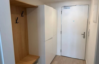 Location d’un appartement moderne et lumineux, 32 м², Hloubetin, Prague, République tchèque