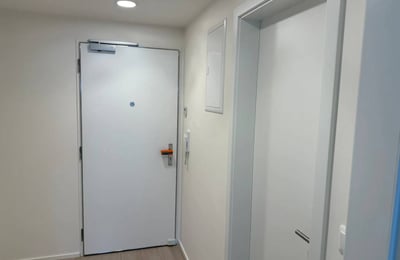 Location d’un appartement moderne et lumineux, 32 м², Hloubetin, Prague, République tchèque