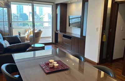 Alquiler de apartamento amplio y moderno con balcón, Palermo, Buenos Aires, Argentina