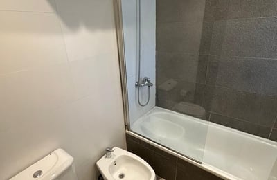 Alquiler de apartamento amplio y moderno con balcón, Palermo, Buenos Aires, Argentina