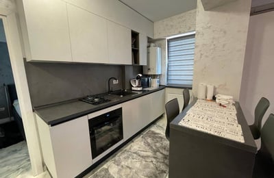 Location d'un appartement moderne et confortable près de la plage, 50 m², Mamaia, Constanța, Roumanie