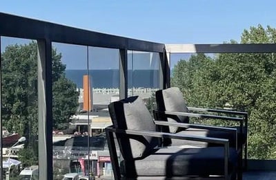 Location d'un appartement moderne et confortable près de la plage, 50 m², Mamaia, Constanța, Roumanie