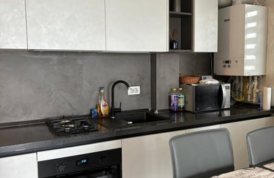 Location d'un appartement moderne et confortable près de la plage, 50 m², Mamaia, Constanța, Roumanie