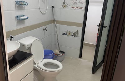 Location d'un appartement élégant avec vue sur mer et montagne, 57 m², Nha Trang, Vietnam