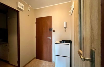 Аренда светлой, меблированной квартиры, 31 м², Таргувек, Варшава, Польша