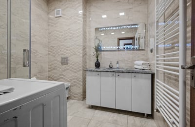 Alquiler de apartamento acogedor y amueblado, complejo Isaran, Brasov, Rumania