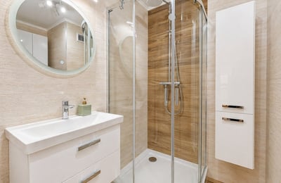 Alquiler de apartamento soleado y acogedor en una zona tranquila, 44 m², Varsovia, Polonia