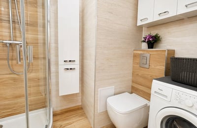 Alquiler de apartamento soleado y acogedor en una zona tranquila, 44 m², Varsovia, Polonia