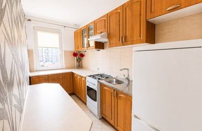 Alquiler de apartamento soleado y acogedor en una zona tranquila, 44 m², Varsovia, Polonia