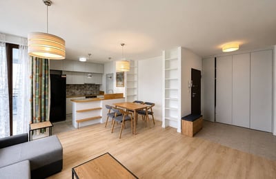Modern and comfortable 80 m² apartment for rent with parking, Warsaw, Poland