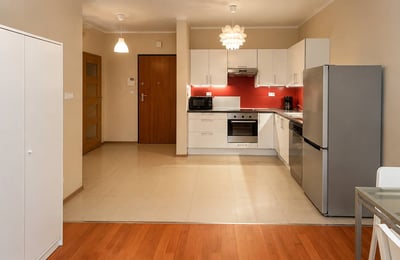Аренда уютной квартиры 50 m² с паркингом, Варшава, Польша