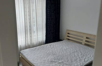 Se alquila apartamento acogedor con parking, Brașov