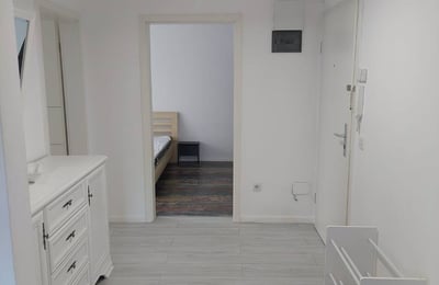 Se alquila apartamento acogedor con parking, Brașov