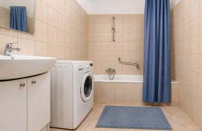 Spacious 4-room apartment for rent, 97 m², Powiśle, Warsaw