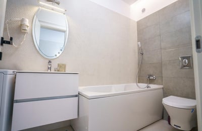 Se alquila luminoso apartamento de 1 habitación, 41 m², Mamaia, Constanța