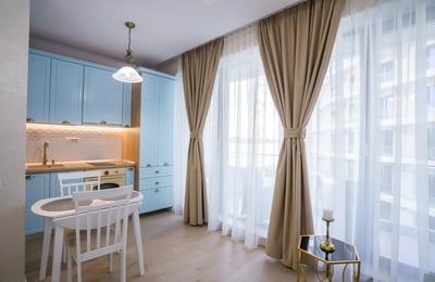 Se alquila luminoso apartamento de 1 habitación, 41 m², Mamaia, Constanța
