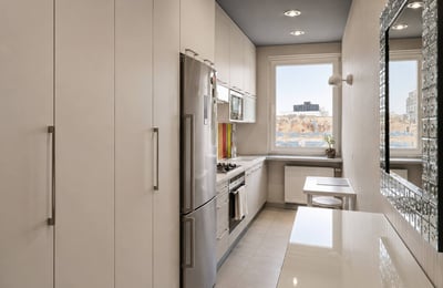 Stylish Apartment 48m² for Rent in City Center, Warsaw, Poland