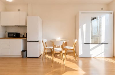 Bright Studio 25m² with Panoramic View for Rent, Śródmieście, Warsaw, Poland