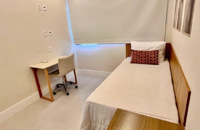 Alquiler a largo plazo de un apartamento dúplex de 3 habitaciones, 90 m², en Barra da Tijuca, Río de Janeiro, Brasil