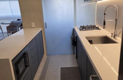 Alquiler a largo plazo de un piso de 2 habitaciones, 74 m², Península, Río de Janeiro, Brasil
