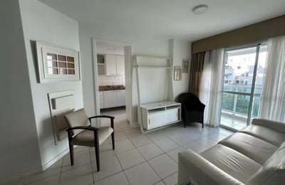 Location longue durée d’un appartement de 2 pièces, 64 m², à Barra da Tijuca, Rio de Janeiro, Brésil