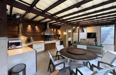 Location longue durée d’une villa, 500 m², à Barra da Tijuca, Recreio, Rio de Janeiro, Brésil