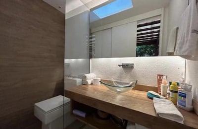 Location longue durée d’une villa, 500 m², à Barra da Tijuca, Recreio, Rio de Janeiro, Brésil