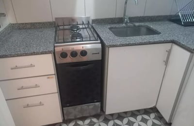 Alquiler a largo plazo de 2 ambientes amoblado en Buenos Aires, Argentina, Recoleta