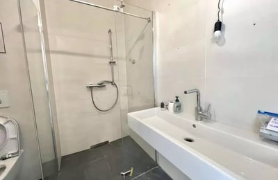 Alquiler a largo plazo de un apartamento de 4 habitaciones, 130 m², en el distrito 3, Viena, Austria
