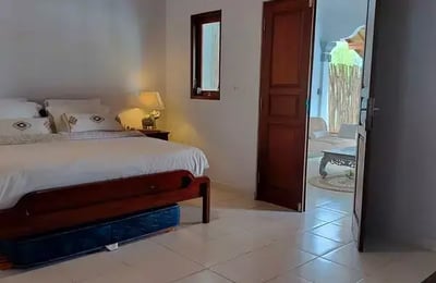 Alquiler a largo plazo de una villa de 1 dormitorio con piscina en Seminyak, Bali, Indonesia