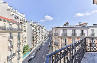 Spacious 3-room apartment 66 m in the heart of Paris