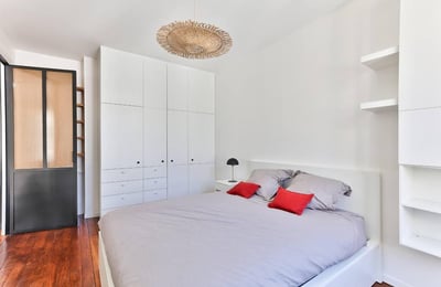 Spacious 3-room apartment 66 m in the heart of Paris