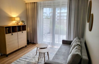 Moderno apartamento de 2 habitaciones de 49 m2 con terraza en Cracovia.