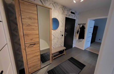 Moderno apartamento de 2 habitaciones de 49 m2 con terraza en Cracovia.