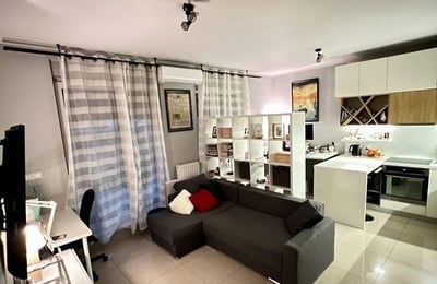 Stylish 30 m2 apartment with a private courtyard in Krakow