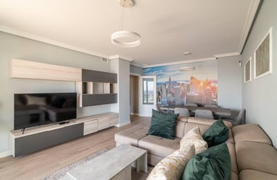 Spacious apartment 20 minutes from Barcelona