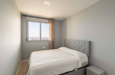 Spacious apartment 20 minutes from Barcelona