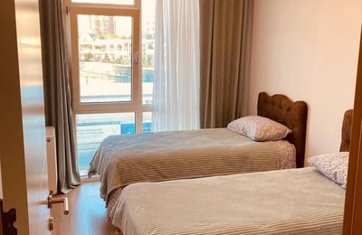 Просторная квартира 2+1 в закрытом комплексе в Башакшехире