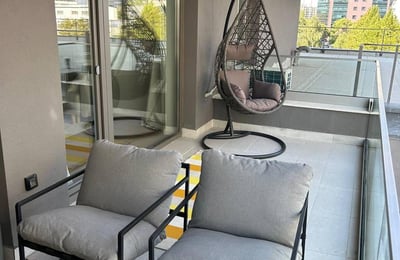 Spacious apartment 59 m² with parking, Bucharest