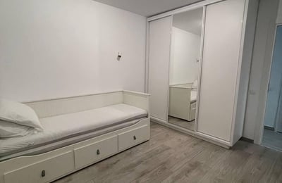 Трёхкомнатная квартира в Бухаресте, 65 м², первая сдача