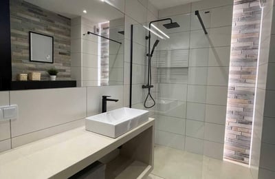 Stylish 3-Room Apartment with Terrace in Grzegórzki, Kraków