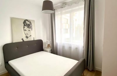 Bright 2-Room Apartment with Balcony in Podgórze, Kraków