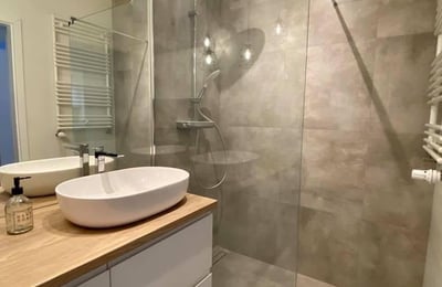 Bright 2-Room Apartment with Balcony in Podgórze, Kraków