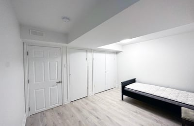 Prime Location Basement Apartment for Rent, Thornhill Woods – Near Schools & Parks