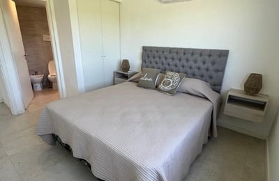 House for Rent in Sierra Los Padres with Patio and Heating