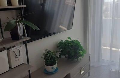 Rent 1-Bedroom Apartment 55m² in Batumi, Tabidze St. 129