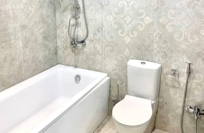 Rent 1-Bedroom Apartment 55m² in Batumi, Tabidze St. 129