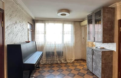 ALQUILER Apartamento de 3 habitaciones 100m² en Batumi, Calle Tabidze 7